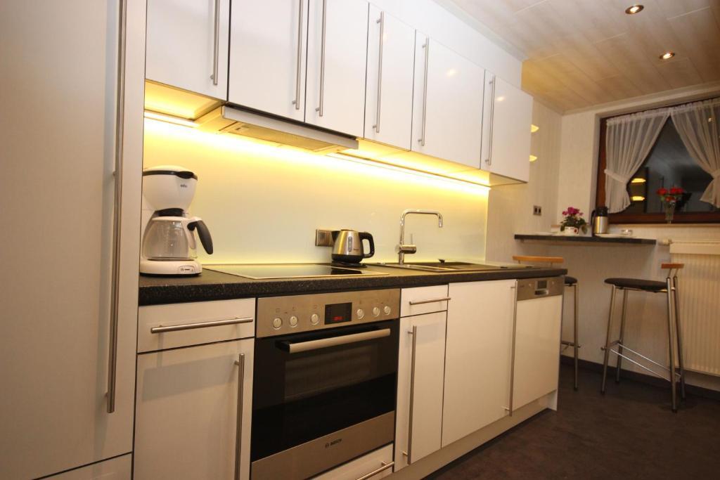 Ferienhaus Marienweg Hallenberg Habitación foto