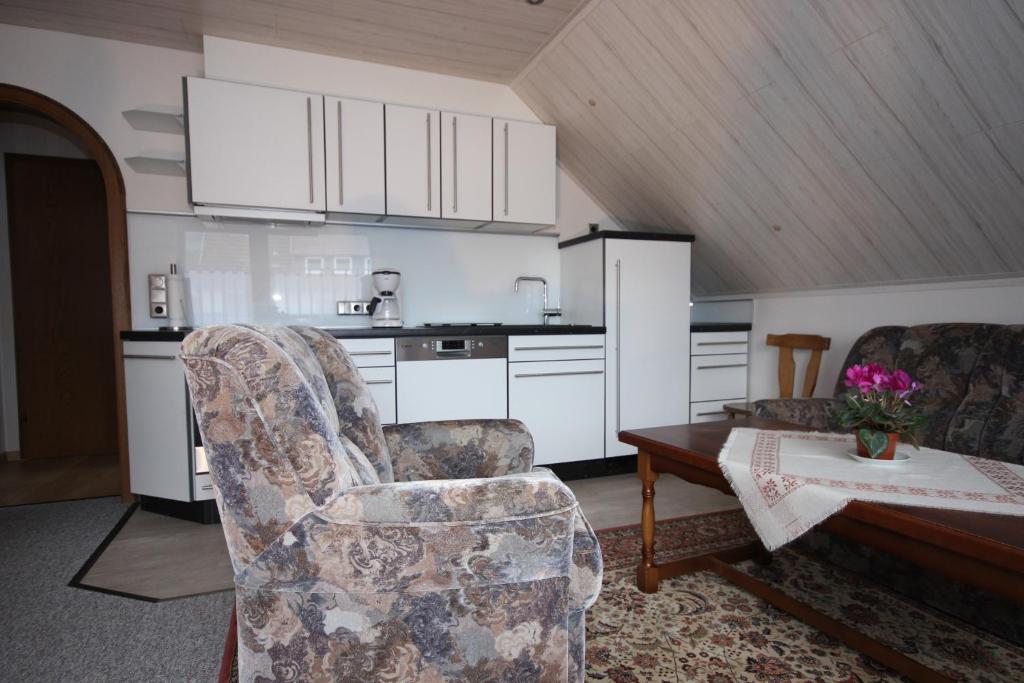 Ferienhaus Marienweg Hallenberg Habitación foto